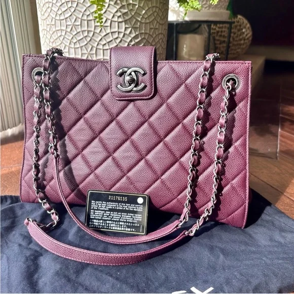 Trade - Picture 2 of 2